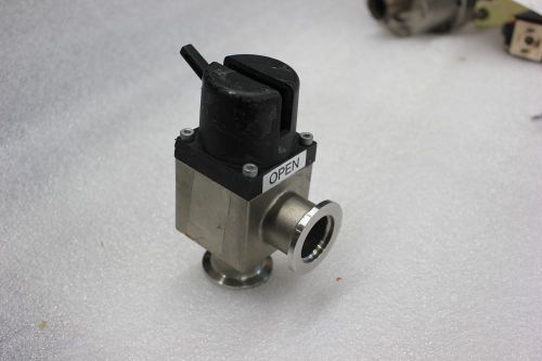 EDWARDS C31315000 Right angle valve PV25MKS ST/ST for parts (it leaks)  (MB17)