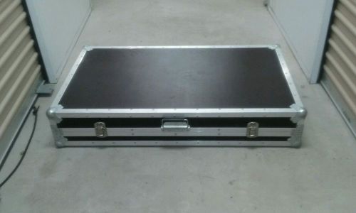 Fly case for storage, shipping,etc ...LOCAL PICK UP ONLY..NO SHIPPING