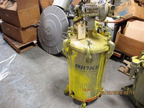 Binks 15 gallon galvanized gear-reduced (heavy-duty) agitation paint pot for sale