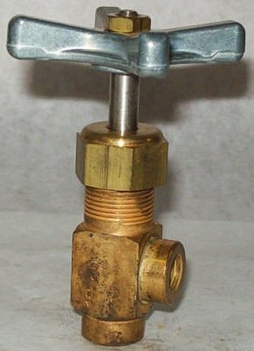 Deltrol 1/8&#034; 3000 psi brass angle needle valve s102b3 for sale