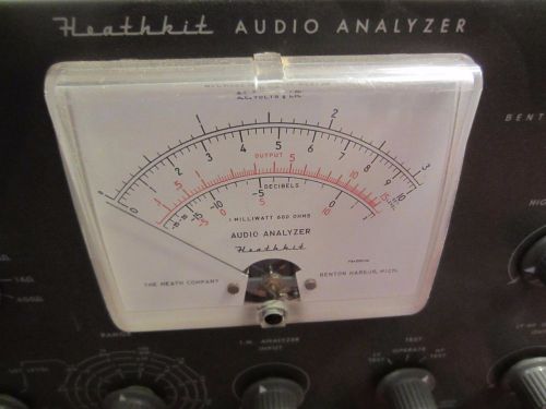 VINTAGE 1960&#039;S HEATHKIT AUDIO ANALYZER MODEL AA-1 POWERS UP ALL TUBES LIGHT NR!