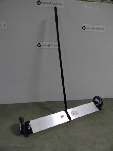 Mag-mate fs3600 36&#034; magnetic floor push sweeper for sale