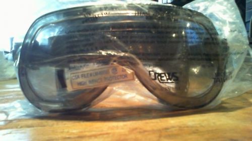 Crews brand safety goggles 10each / 1 price for sale