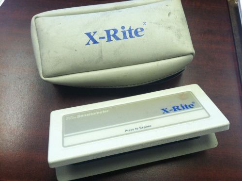 X-Rite 334 Dual Color Sensitometer unit Battery Powered Xray Imaging Film