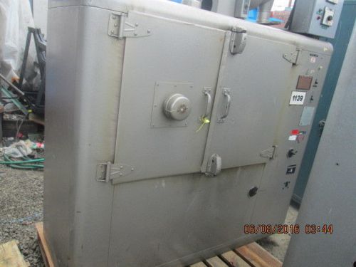 DESPATCH MODEL V23 BATCH / LABORATORY/ DRYING OVEN 18&#034; X 24&#034; X 34&#034; ID 500 DEGREE