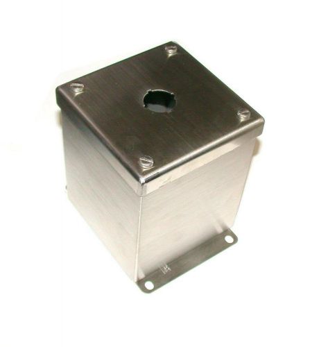 NEW HOFFMAN STAINLESS STEEL  22.5 MM PUSHBUTTON ENCLOSURE BOX  4-1/4 X 4-1/4 X 5