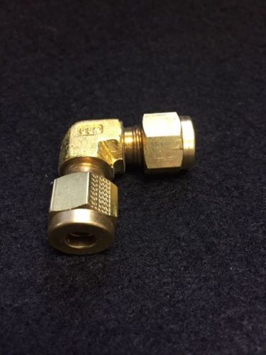 IB D4UE SSP Duolok Union Elbow, 1/4 Tube Fitting x 1/4 Tube Fitting, Brass