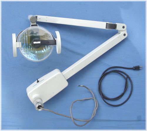 Belmont AL501T Post Type Dental Light