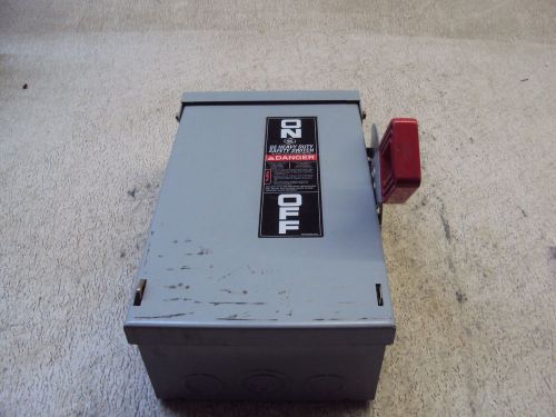 GENERAL ELECTRIC TH3221R SAFETY SWITCH MODEL 10  NEW