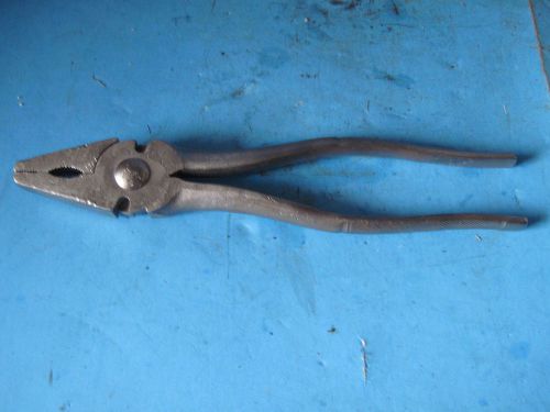 Vintage IM Co. Barb Wire Fencing 10&#034; Long Pliers Farm Hand Tool Made In USA