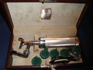 VINTAGE OTOSCOPE IN CASE WELCH ALLYN 1936-1943