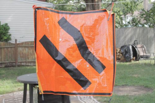 MDI Merge Symbol Fluorescent Vinyl With Ribs 48&#034;x48&#034; Roll Up Construction Sign