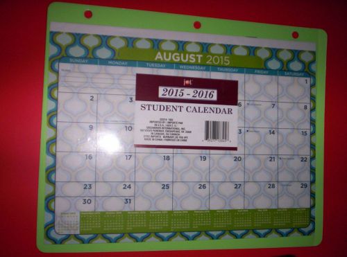 2016-2017 Student Calendar W/3-hole sleeve for binder - 9 1/8&#034; x 11 3/8&#034; ~GREEN