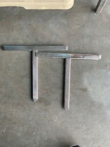 Vollrath stainless steel T Shape adapter bar. Item Number # 56680.