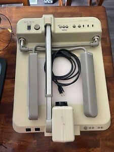 Elmo EV368 Visual Presenter - Base Light plus 2 overhead Lights/Attached Camera