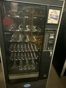 Automatic Products AP112 Snack Vending Machine