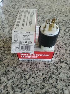 NEW Pass &amp; Seymour Legrand L520-P Turnlok Plug, (Lot of 3)