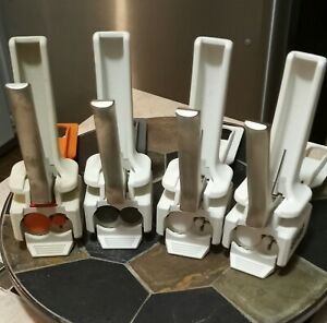 Dispensing guns for multiple dental materials