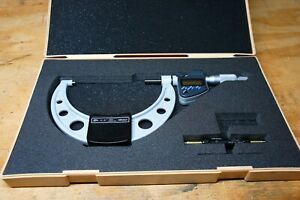 Mitutoyo 293-350-10 4&#034;-5&#034; Digital Micrometer