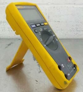 Fluke 117 True RMS Multimeter