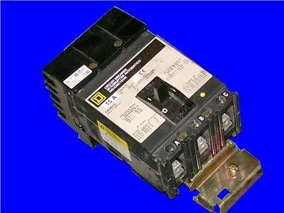 Very nice square d 15 amp circuit breaker mod# fa34015 for sale