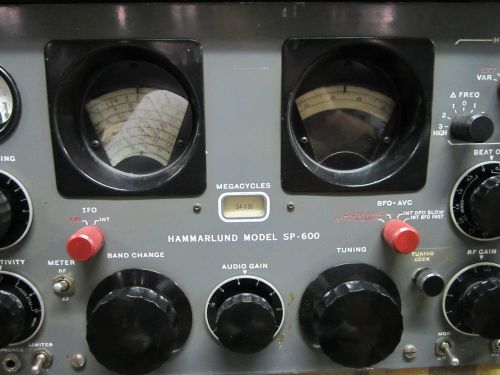 HAMMARLUND SP-600 JX-16 TUBE RADIO MILITARY VINTAGE POWER UP AND WORKS