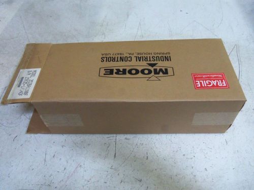 MOORE 352BA211NNF PROCESS CONTROLLER *NEW IN A BOX*