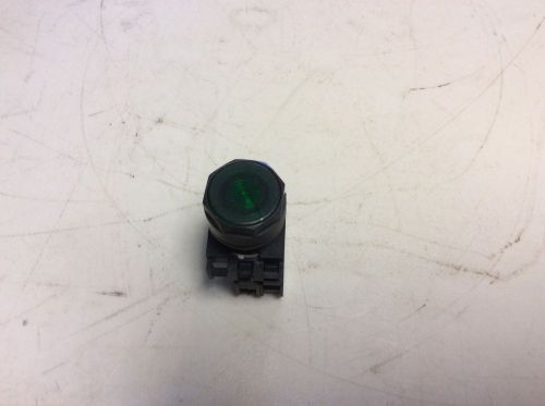 Cutler Hammer Eaton E22B2 E22D Green Illuminated Push Button