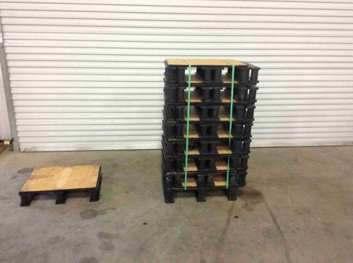 Lot of 15 olympic panel products hdo rackable black plastic export pallets skids for sale