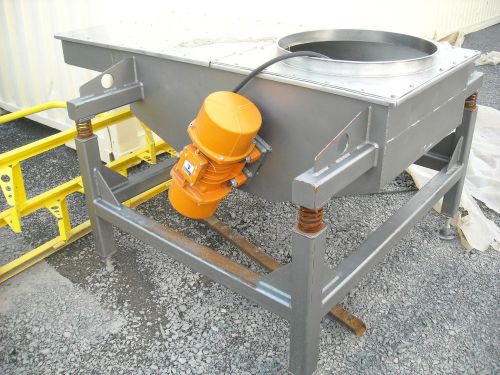 USED S.S. VIBRATORY SHAKER TABLE WITH TWO MARTIN MOTORS
