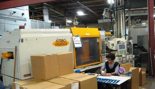 198 ton, 13.1 oz. kawaguchi injection molding machine &#039;95 for sale