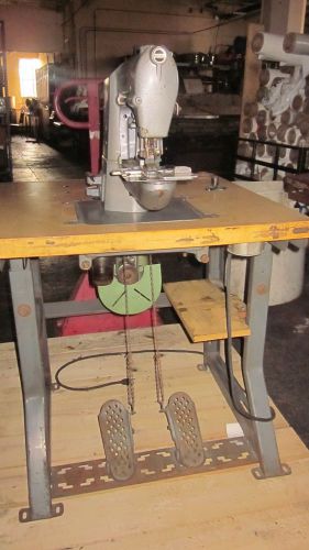 Singer Industrial Sewing Machine 269WII
