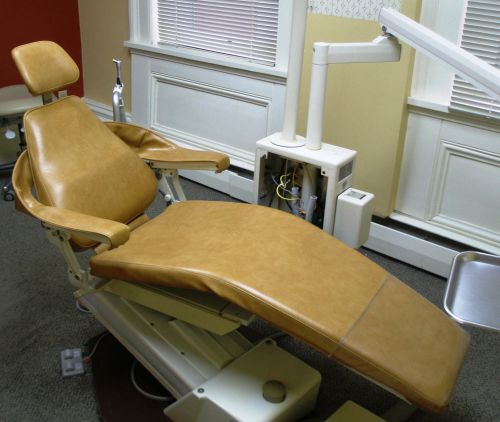Adec Priority Dental Chair and Full Delivery System including Light!