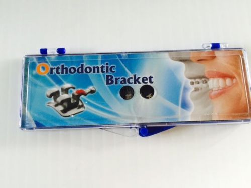 1 CASE OF ORTHODONTIC BRACKET MINI ROTH MONOBLOCK 0.22 with HOOK in 3,4,5,
