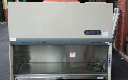 Labconco purifier class ii model: 3621304 delta 6&#039; biosafety cabinet - 4 yrs old for sale