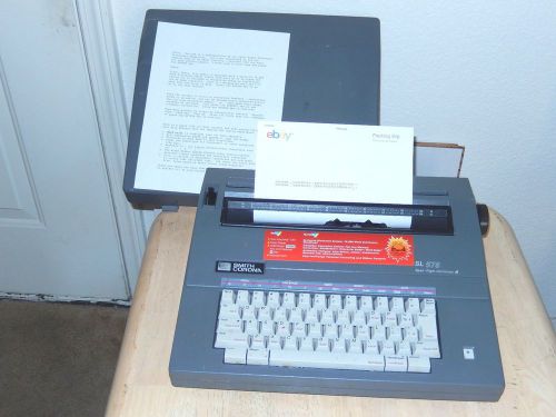 Smith Corona Electric Typewriter SL 575, Spell right, Demo key!--with hard cover