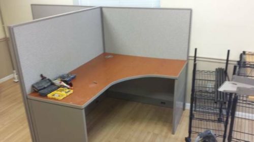 Hon cubicles desks units - 11 units manufactured february 2013 - vgc for sale