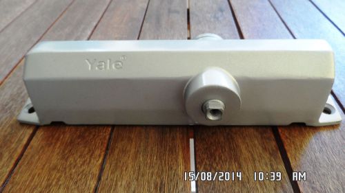 Yale 2000V Series Surface Mounted Door Closer (ONLY BODY)