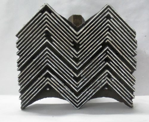 VINTAGE WOODEN HAND CARVED TEXTILE PRINTING ON FABRIC BLOCK STAMP UNIQUE ZIG ZAG