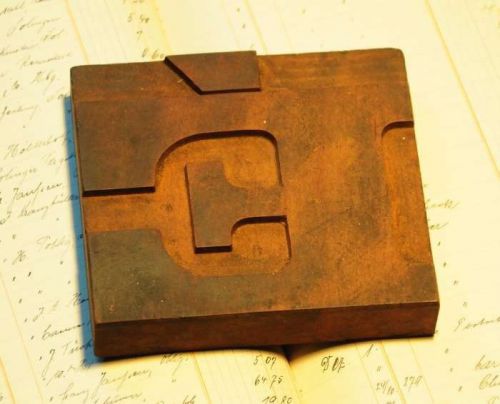 E -  letterpress wood printing block woodtype type print bold and wide stamp