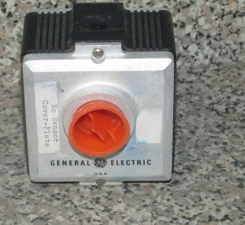 GE GENERAL ELECTRIC 4TN2505 CCD CAMERA