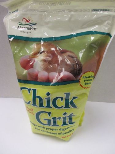 Chick Grit - Small Size Grit - For All Poultry - 5 Pound Bag - Manna Pro