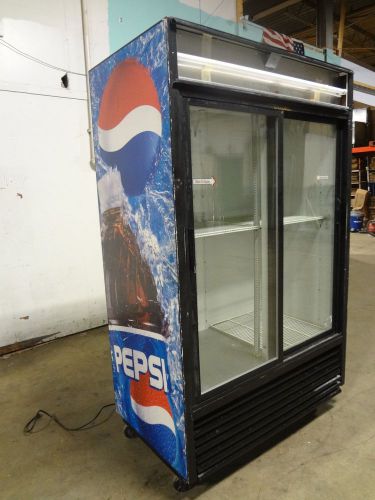 &#034;true&#034; 2 glass door commercial refrigerated cold food &amp; beverage display cooler for sale