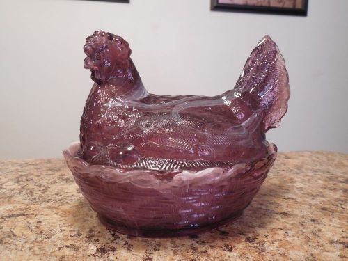 Beautiful Purple and White Slag Art Glass Hen on Nest Lidded Candy Dish