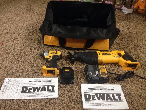 Dewalt 20 volt combo Impact gun and reciprocating saw with bag and charger
