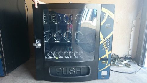 Vending machine not selling online. call 2107896121. $600-machine read discrip. for sale