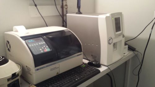 Heska Dri-Chem 4000 &amp; Hematrue veterinary in-house lab machines