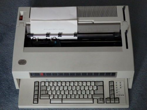 IBM Lexmark Wheelwriter-10 Series II Typewriter - VERY NICE WORKING MACHINE