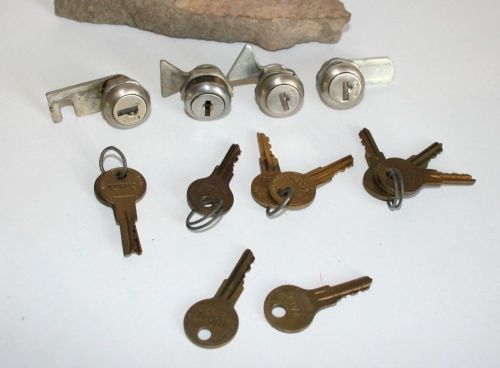 Yale Cabinet Locks (4) with Keys (10) ~ KEYED ALIKE ~ Take a L@@K!!