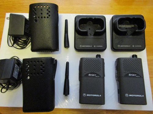 Motorola Spirit MU21CV Two Way Radios w/ cases , chargers and New Batterys.